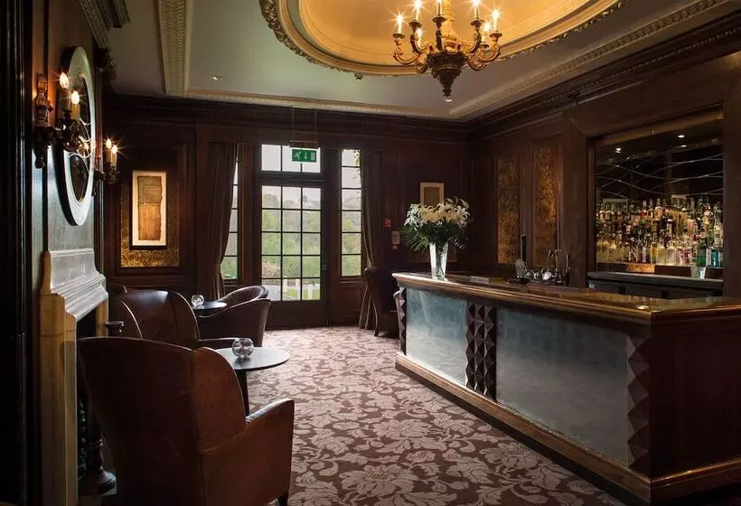 Wood Hall Hotel & Spa