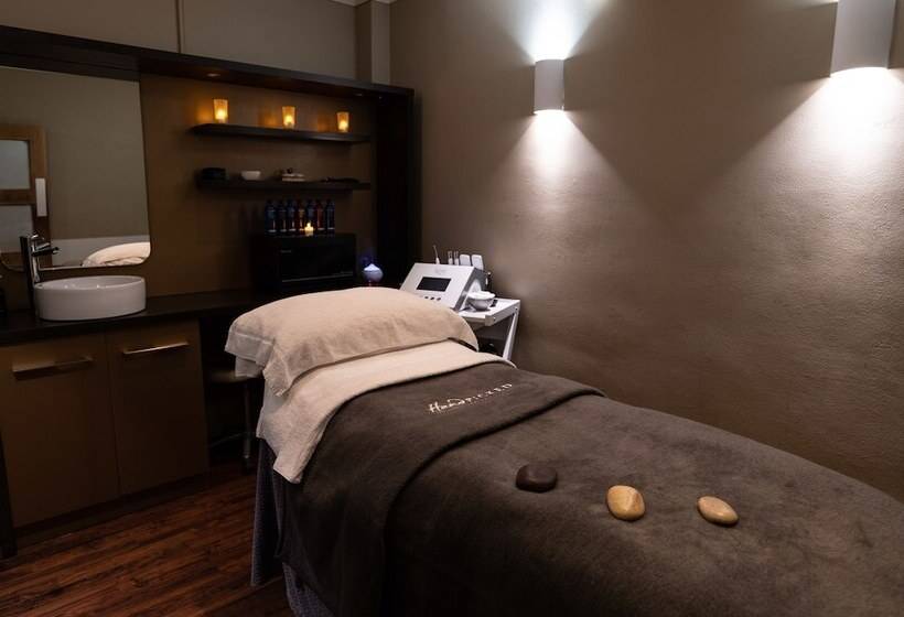 Wood Hall Hotel & Spa