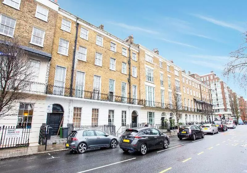 OYO Somerset Hotel Baker Street London