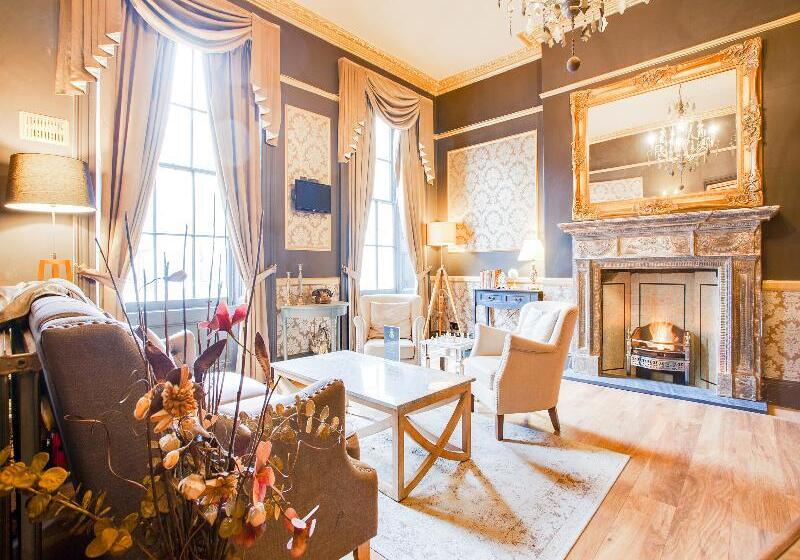 OYO Somerset Hotel Baker Street London