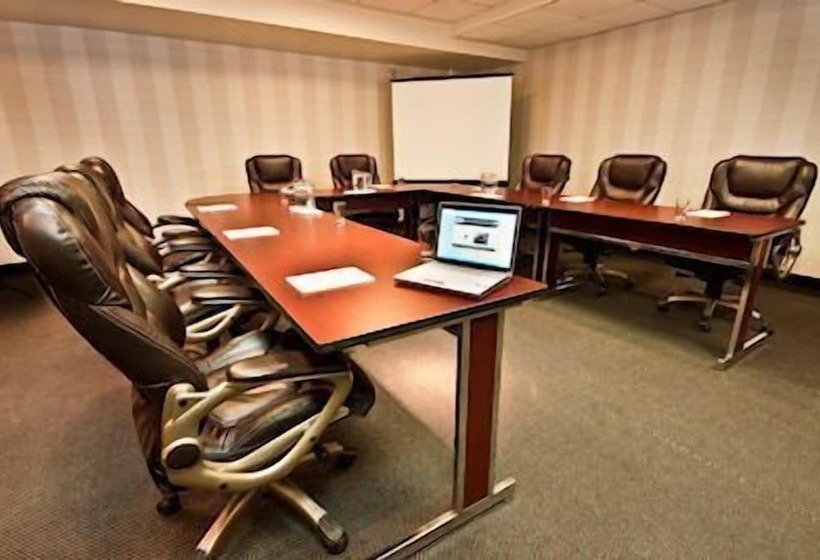 Repotel Aéroport Québec