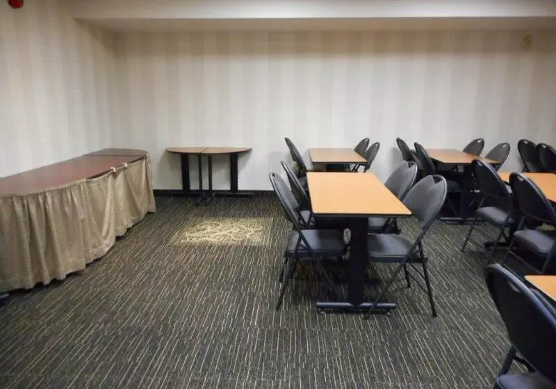 Repotel Aéroport Québec