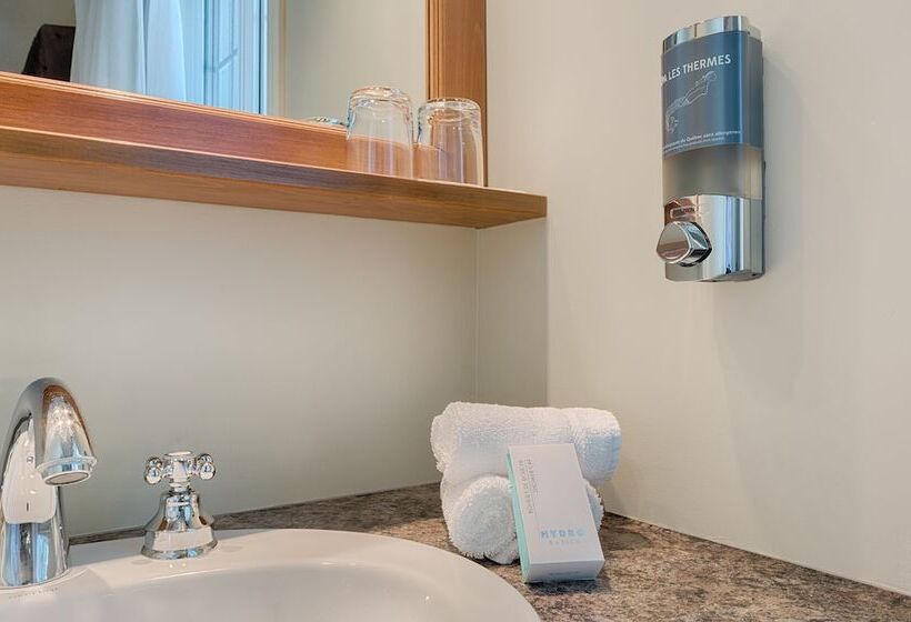 Отель Auberge Handfield Et Spa