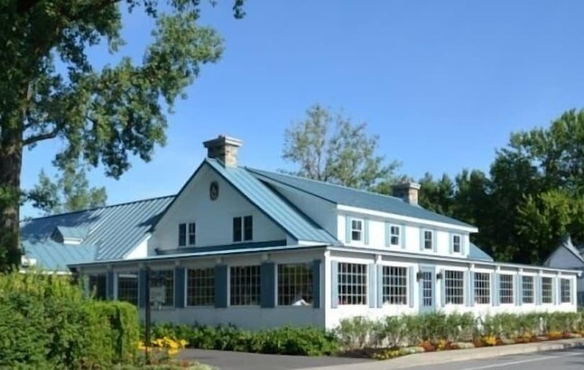 Отель Auberge Handfield Et Spa