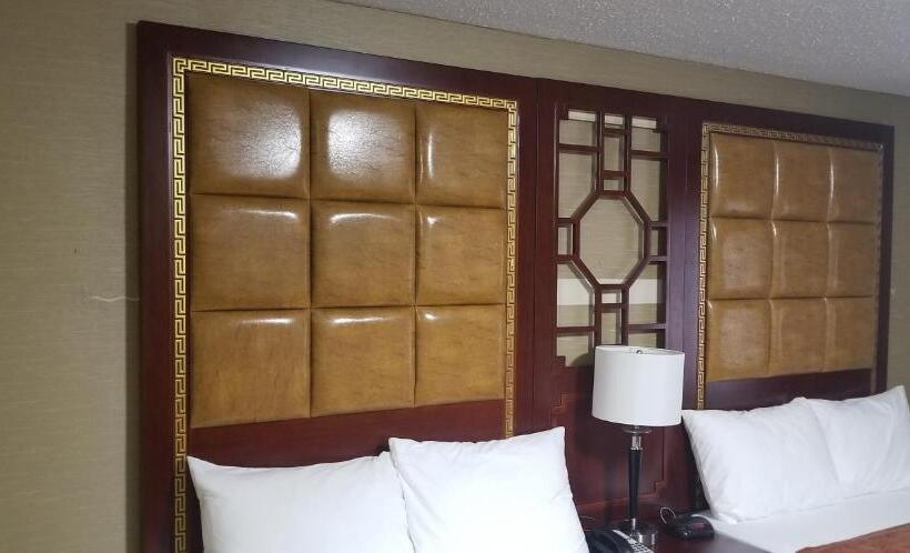 هتل Baymont By Wyndham Montreal Airport