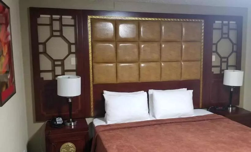 Отель Baymont By Wyndham Montreal Airport