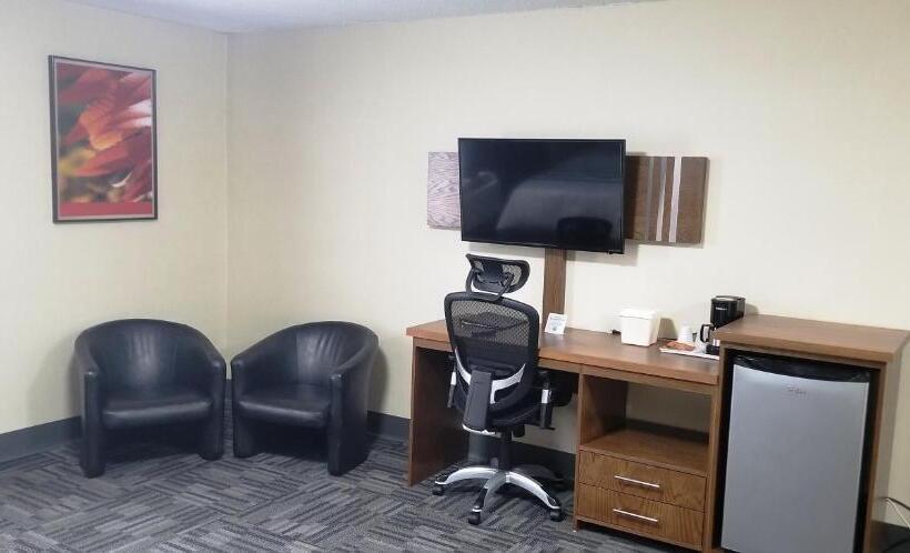 هتل Baymont By Wyndham Montreal Airport