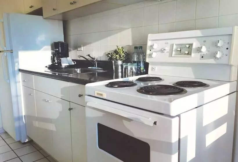 Отель Greenbrier