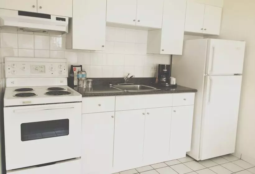 Отель Greenbrier