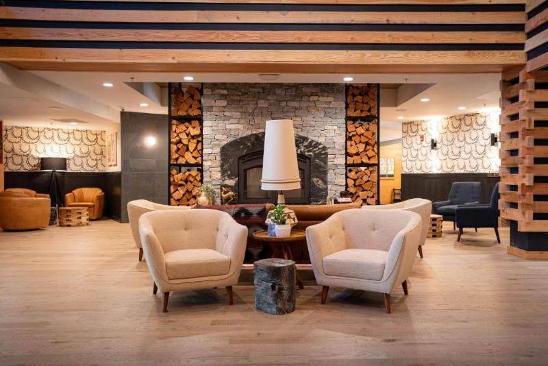 Hotelli Mtn House By Basecamp