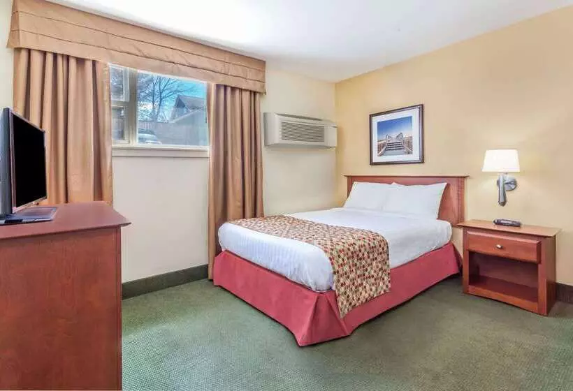 ホテル Super 8 By Wyndham Campbellton Nb