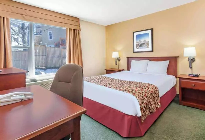 ホテル Super 8 By Wyndham Campbellton Nb