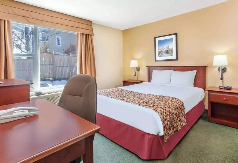 ホテル Super 8 By Wyndham Campbellton Nb