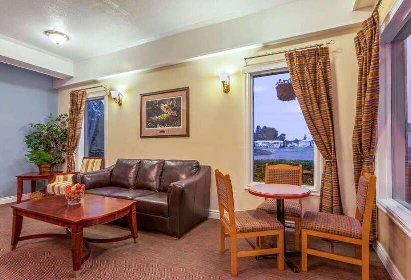 Hotell Super 8 By Wyndham Duncan