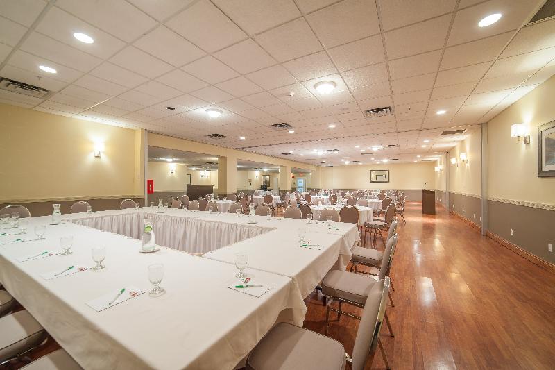 Hotel Doubletree By Hilton Kelowna