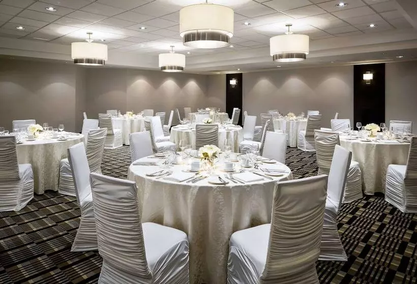 酒店 Four Points By Sheraton Mississauga  Meadowvale