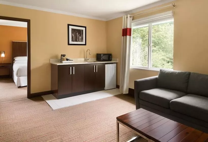 ホテル Four Points By Sheraton Surrey