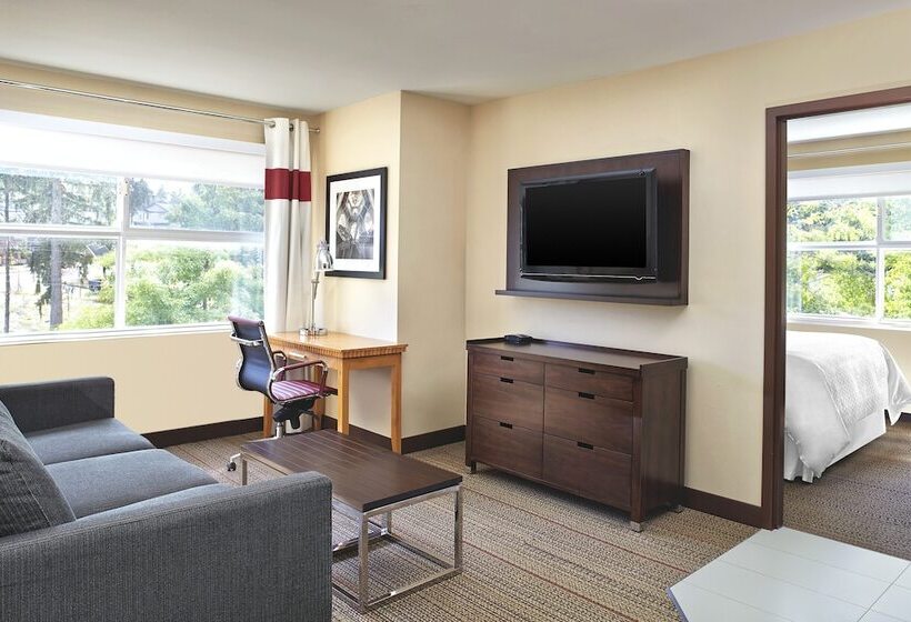 هتل Four Points By Sheraton Surrey