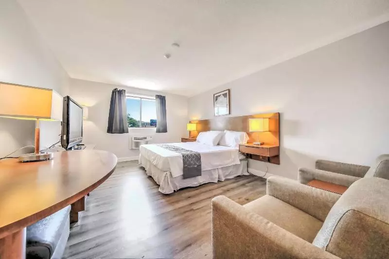 Motel 6 Niagara Falls, On – Near The Falls