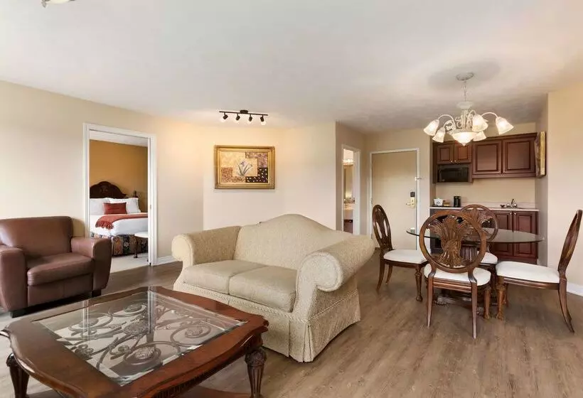 ホテル Days Inn & Suites By Wyndham Moncton