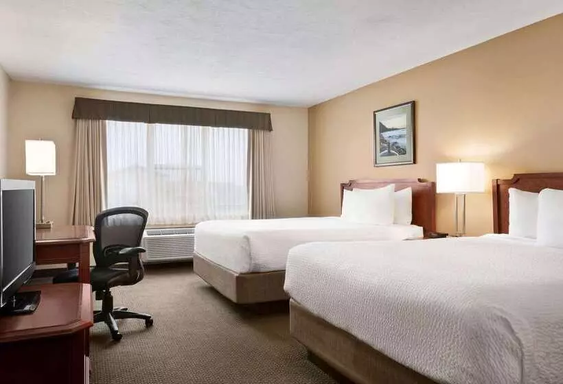 ホテル Days Inn & Suites By Wyndham Moncton