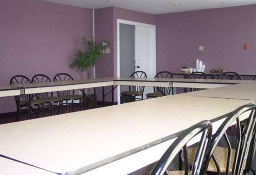 فندق Quality Inn New Liskeard