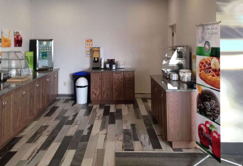 فندق Quality Inn New Liskeard