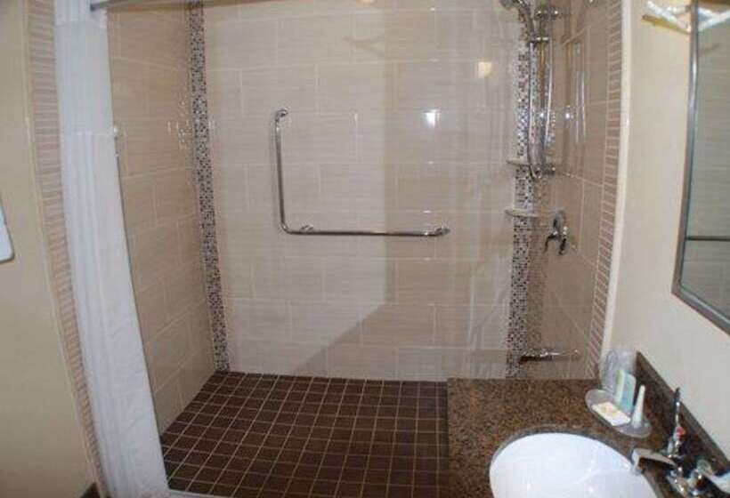 فندق Quality Inn New Liskeard