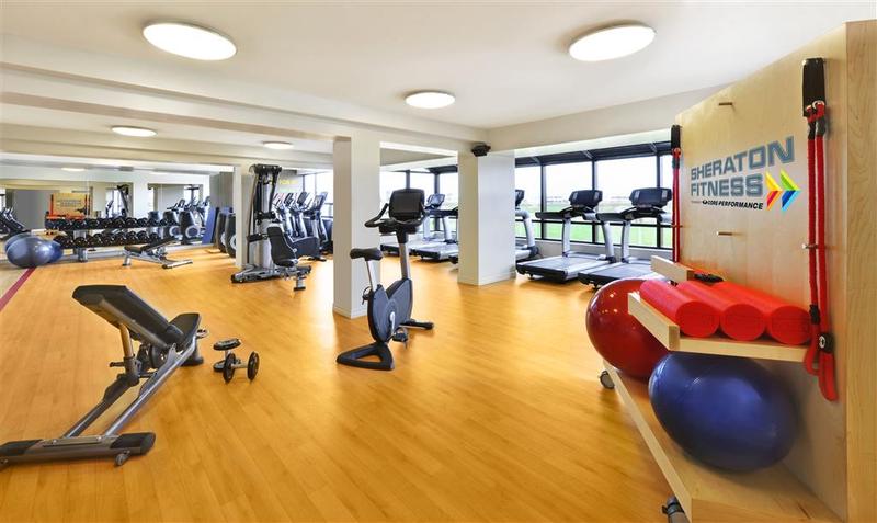 فندق Sheraton Montreal Airport