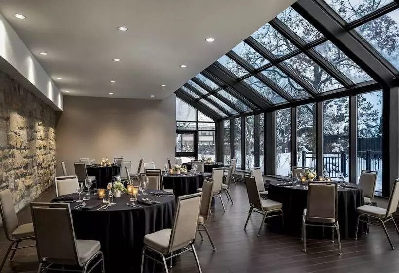 호텔 Sheraton Montreal Airport