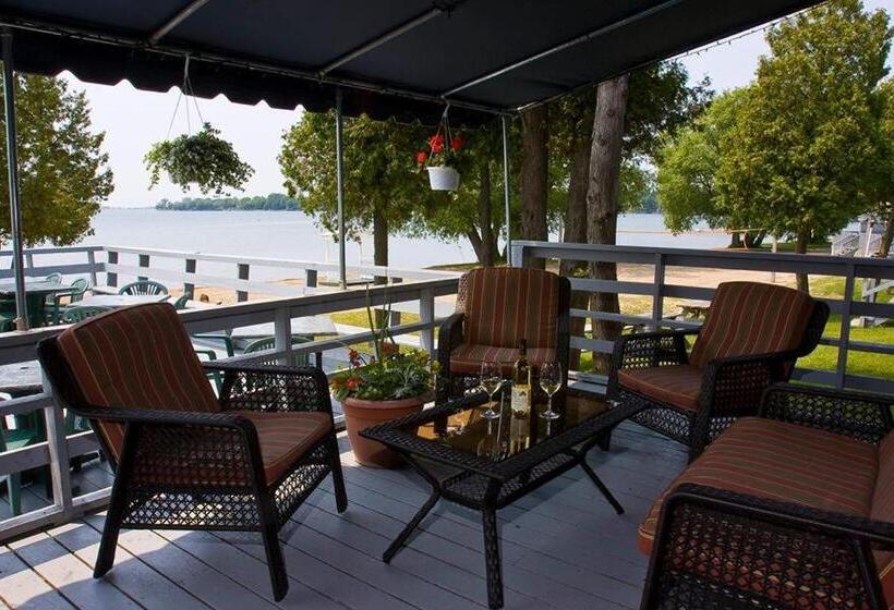 Isaiah Tubbs Resort & Conference Centre