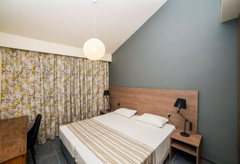 Helios Bay Hotel And Suites