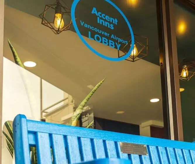 Отель Accent Inns Vancouver Airport