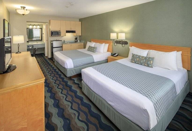 בית מלון כפרי Accent Inns Vancouver Airport