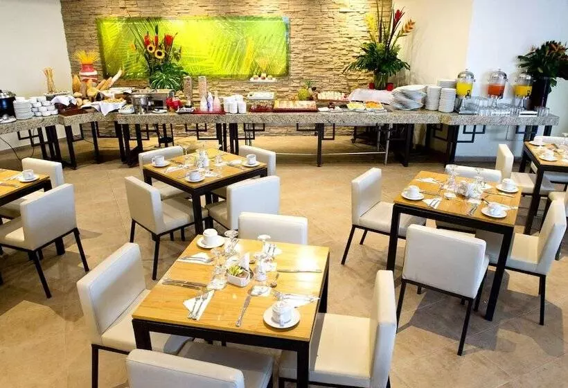 Отель Dann Cali