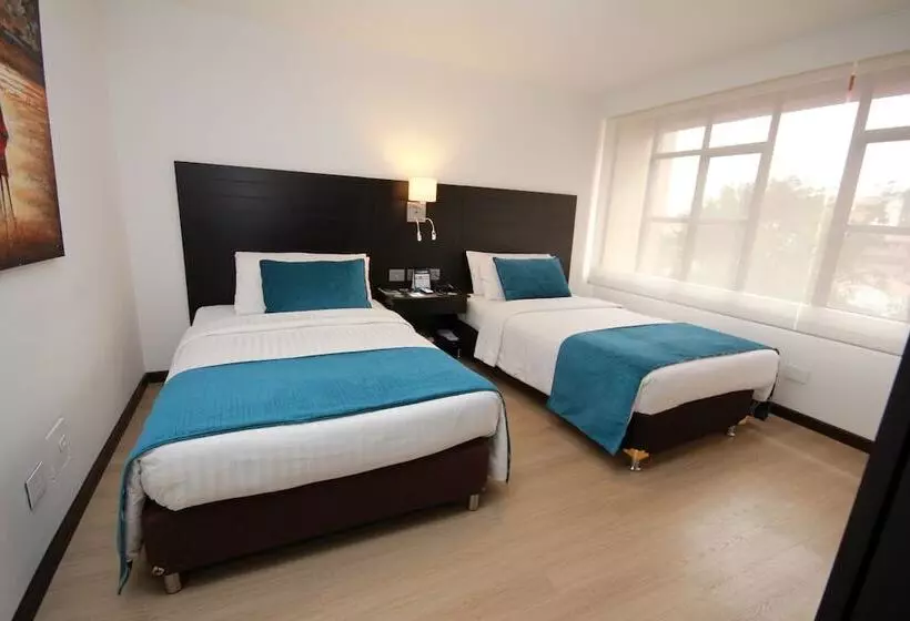 Отель Dann Cali