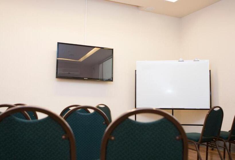 Rincon Del Valle Hotel & Suites