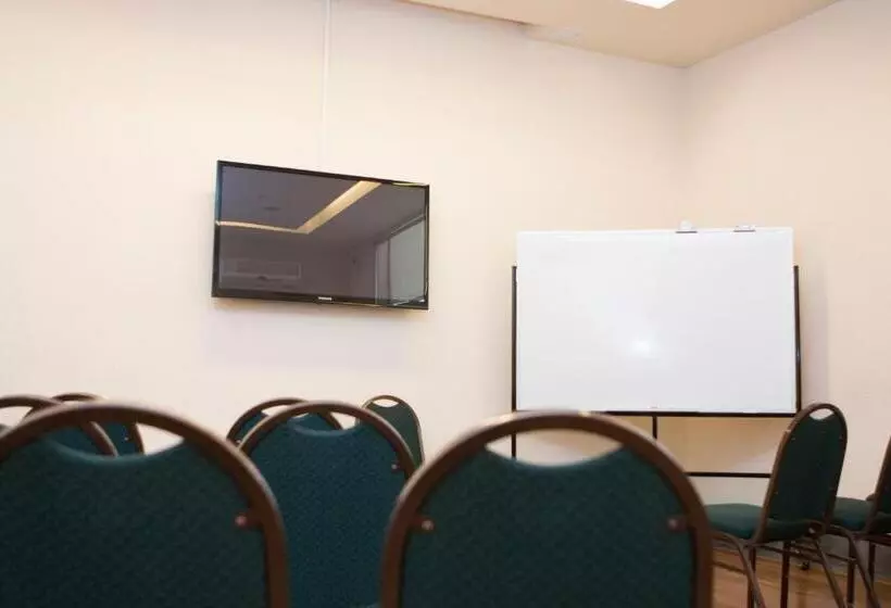 Rincon Del Valle Hotel & Suites