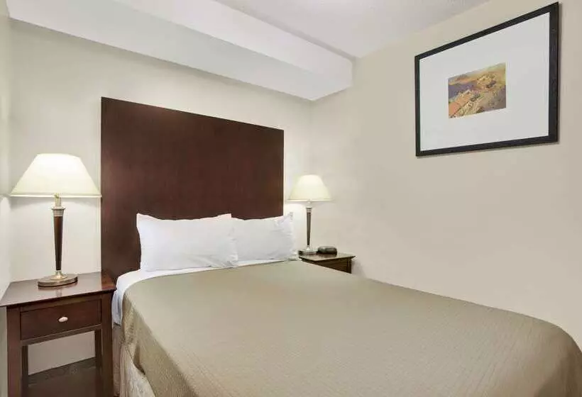 Hotel Thriftlodge Saskatoon