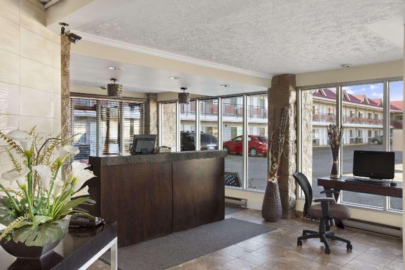 هتل Thriftlodge Saskatoon