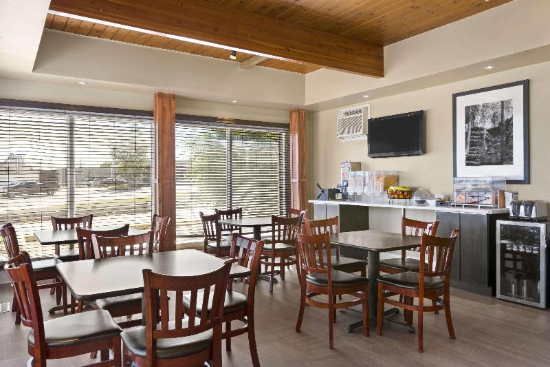 هتل Thriftlodge Saskatoon