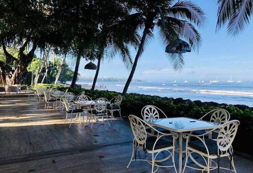 هتل Tamarindo Diria Beach Resort