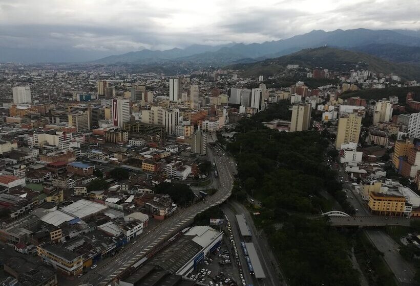 هتل Torre De Cali Plaza