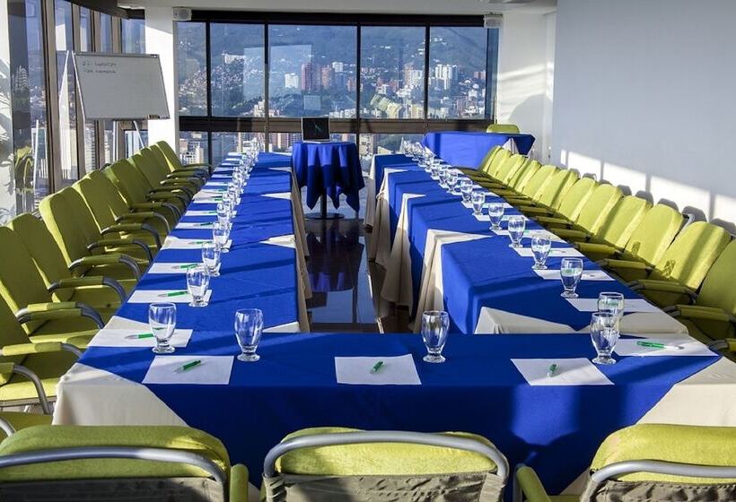 هتل Torre De Cali Plaza