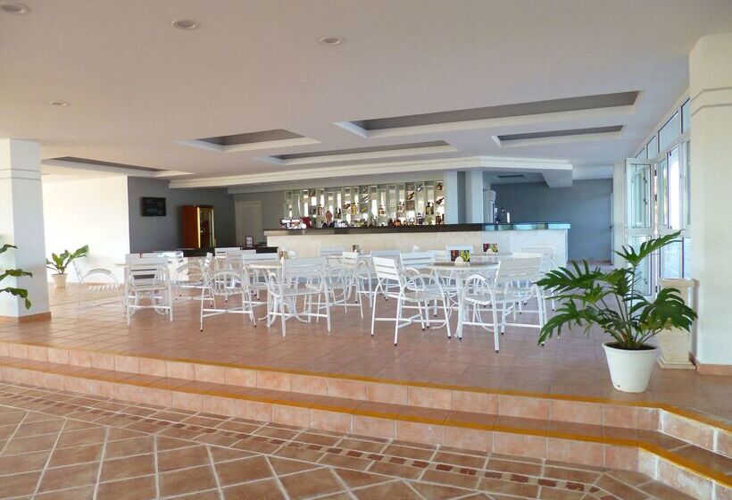 هتل Tryp Cayo Coco