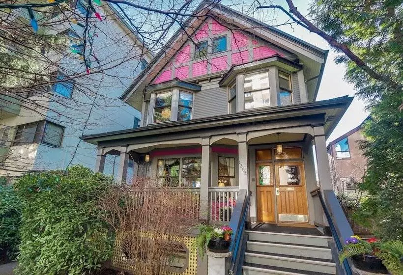 호텔 West End Guest House