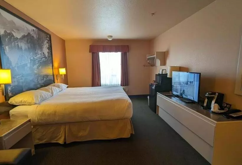 モーテル Ramada By Wyndham Cranbrook