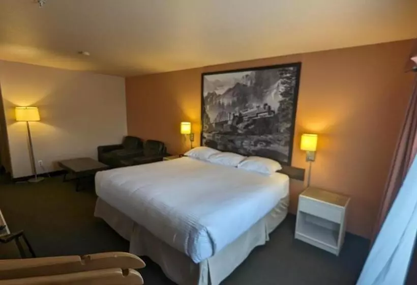 モーテル Ramada By Wyndham Cranbrook