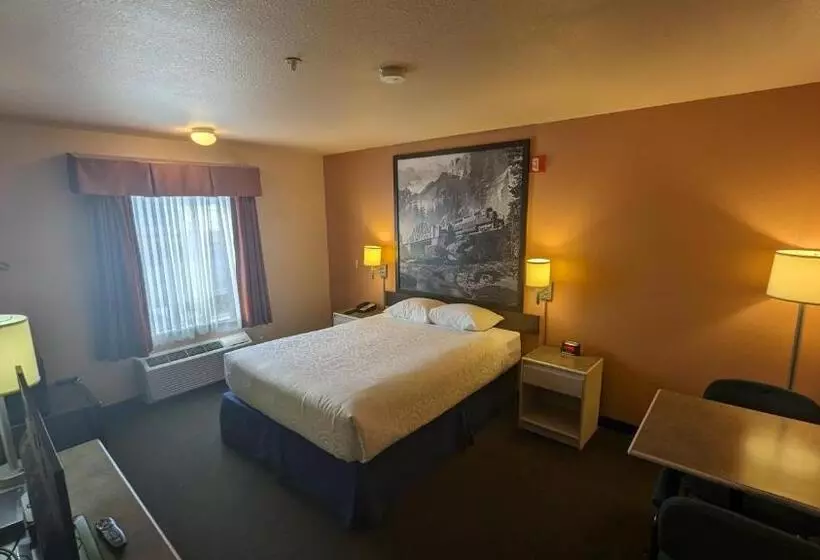 モーテル Ramada By Wyndham Cranbrook