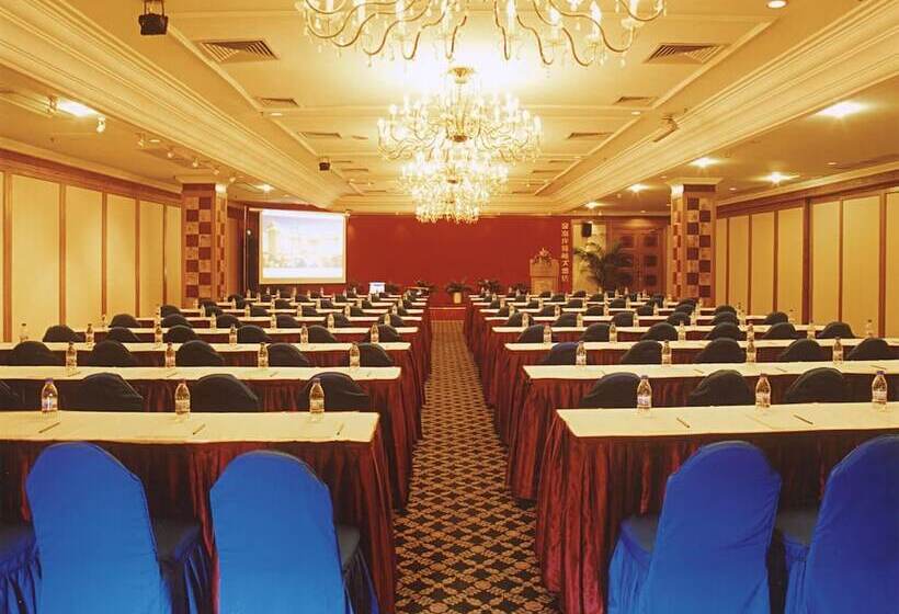 Hotel Golden Coast Lawton